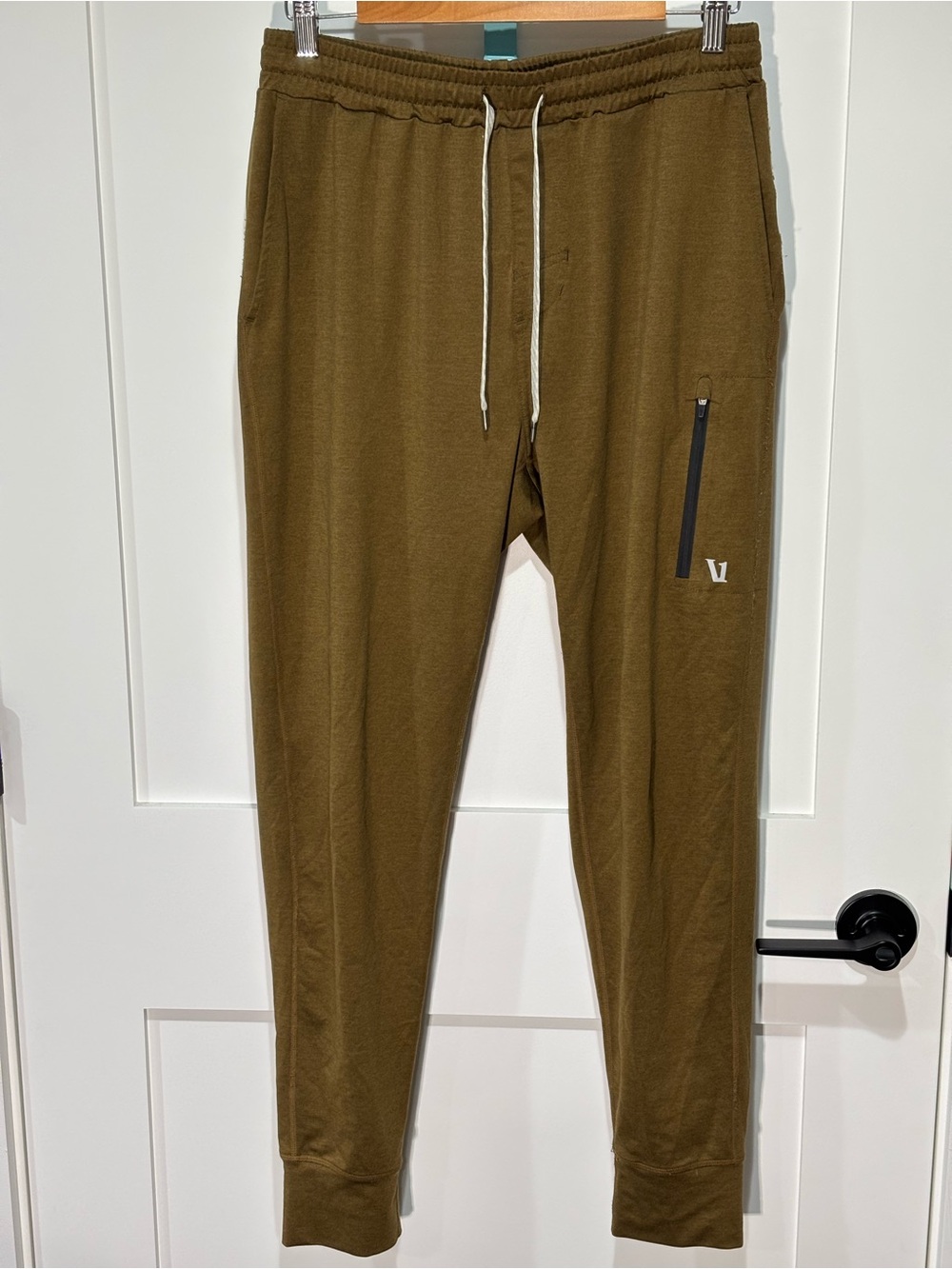 Vuori Sunday Performance Jogger Brown Tobacco Men’s Medium Athletic Pants